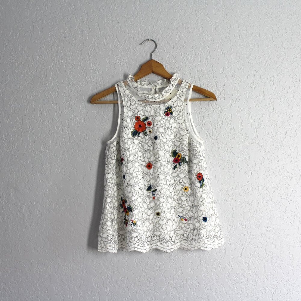 Anthropologie Maeve Macie Tank Top White Lace Floral Embroidered beaded size 0